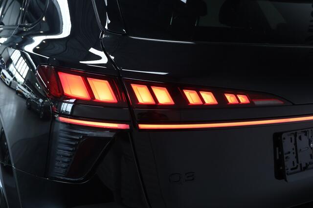 Audi Q3 e-hybrid 272 pk S Line | Trekhaak | Panoramadak | Matrix | 20"