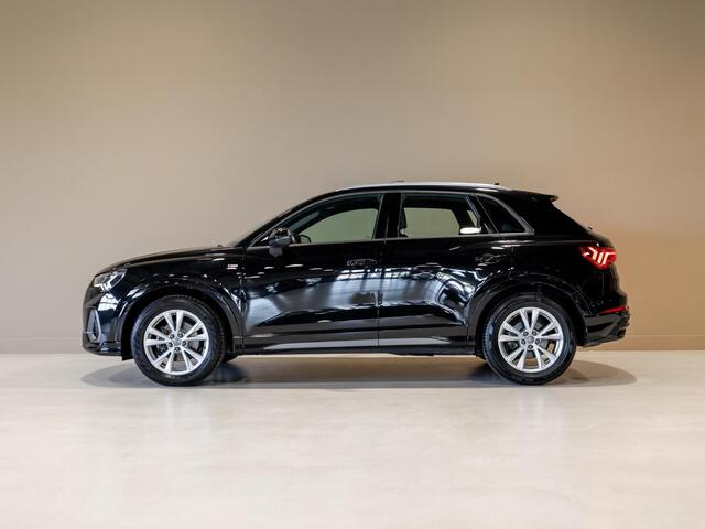 Audi Q3 35 TFSI 2x S-Line edition / 150pk / Panorama dak / Dodehoek herkenning /