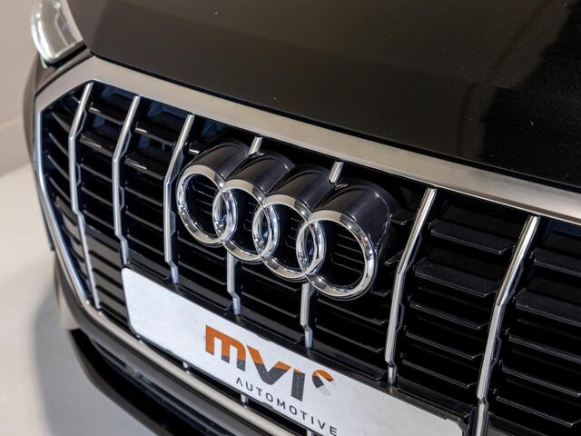 Audi Q3 35 TFSI 2x S-Line edition / 150pk / Panorama dak / Dodehoek herkenning /