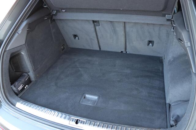 Audi Q3 45 TFSI e S edition 245pk S Tronic | SOH 97,6% |
