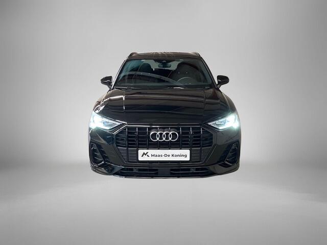 Audi Q3 45 TFSIe 180kW/245PK S Line · Trekhaak · Camera + Parkeersensoren · Apple/Android Car Play · Dodehoeksensor · Garantie t/m 22-11-2027 of 80000km
