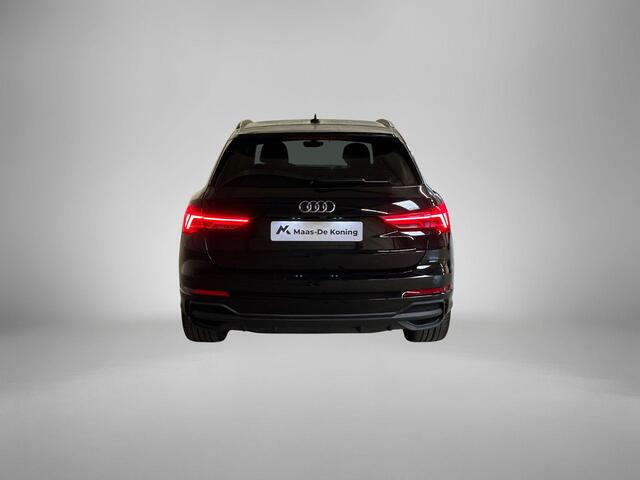 Audi Q3 45 TFSIe 180kW/245PK S Line · Trekhaak · Camera + Parkeersensoren · Apple/Android Car Play · Dodehoeksensor · Garantie t/m 22-11-2027 of 80000km