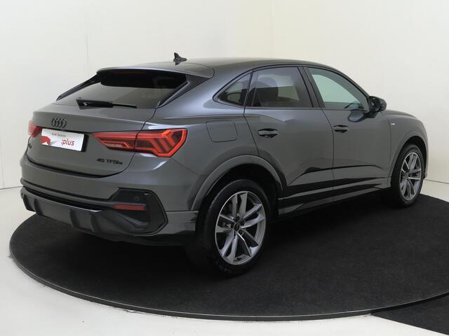 Audi Q3 Sportback 45 TFSI e S Edition | SoH 96% | SONOS audio | 360 camera | Keyless | Dodehoek detectie | Navigatie Plus | Optiek zwart Plus | Cruise control |