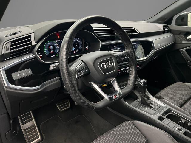 Audi Q3 Sportback 45 TFSI e 245PK S Edition | Sonos | Top-View | 20-Inch | Stoelverwarming | Adaptive-Cruise | Zwart-Optiek | Matrix |