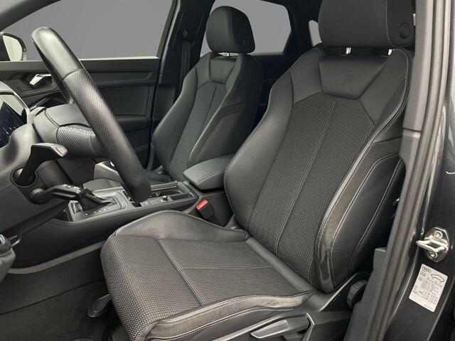 Audi Q3 Sportback 45 TFSI e 245PK S Edition | Sonos | Top-View | 20-Inch | Stoelverwarming | Adaptive-Cruise | Zwart-Optiek | Matrix |