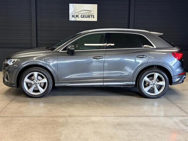 Audi Q3 4.5 TFSIe S line | 1e Eigenaar | Matrix LED | Camera | Adaptive Cruise