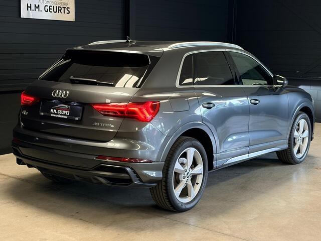 Audi Q3 4.5 TFSIe S line | 1e Eigenaar | Matrix LED | Camera | Adaptive Cruise