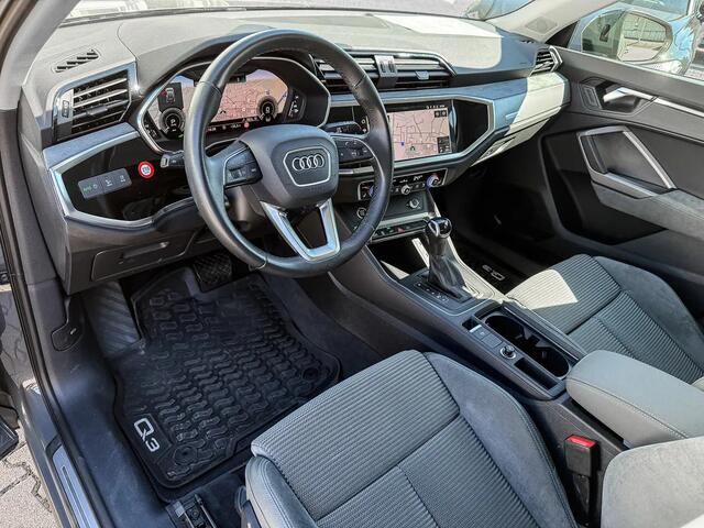 Audi Q3 45 Tfsi-e ** MATRIX, VIRTUAL, PANORAMA, TREKH, ACC, KEYLESS, 17-inch LMV ** 1e EIG - UNFALLFREI ** ** INFORMEER OOK NAAR ONZE AANTREKKELIJKE FINANCIAL-LEASE TARIEVEN **