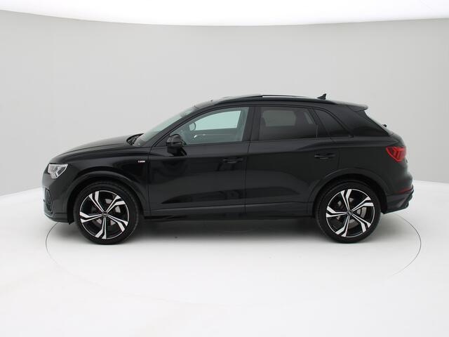 Audi Q3 35 TFSI S edition Competition Pano, ACC, Camera, Carplay