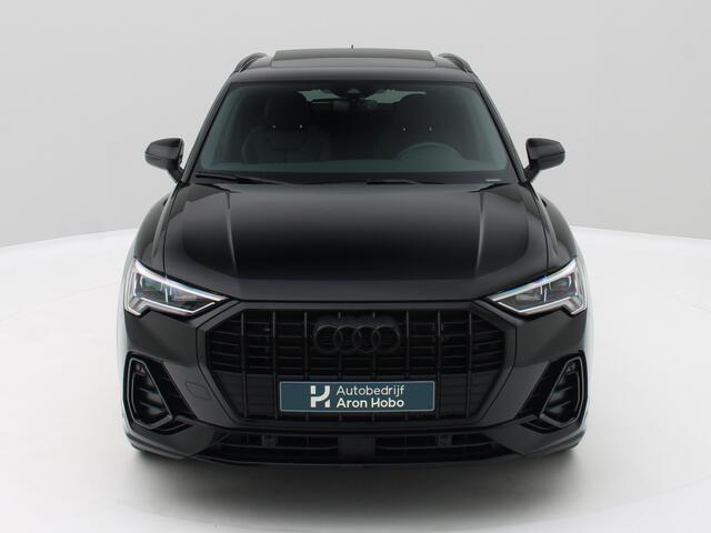 Audi Q3 35 TFSI S edition Competition Pano, ACC, Camera, Carplay