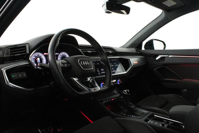 Audi Q3 45 TFSI e S line edition > 2x S line/Camera/19 inch/Sfeerverlichting/Plug in hybride...