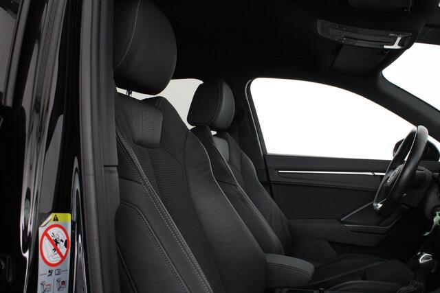 Audi Q3 45 TFSI e S line edition > 2x S line/Camera/19 inch/Sfeerverlichting/Plug in hybride...