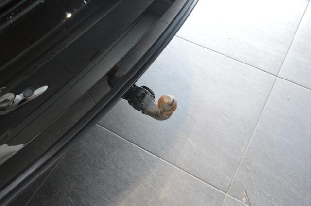 Audi Q3 45 TFSI e 3X S-LINE Black Style navi camera trekhaak 245 pk !!