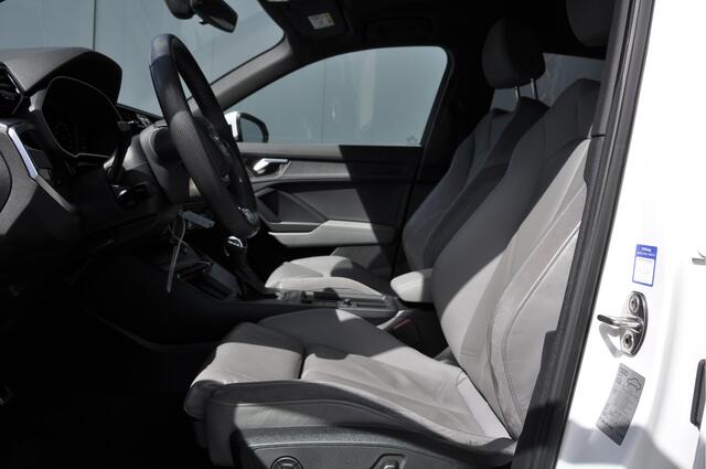 Audi Q3 35 TFSI Pro Line 2xS-Line Matrix LED Trekhaak