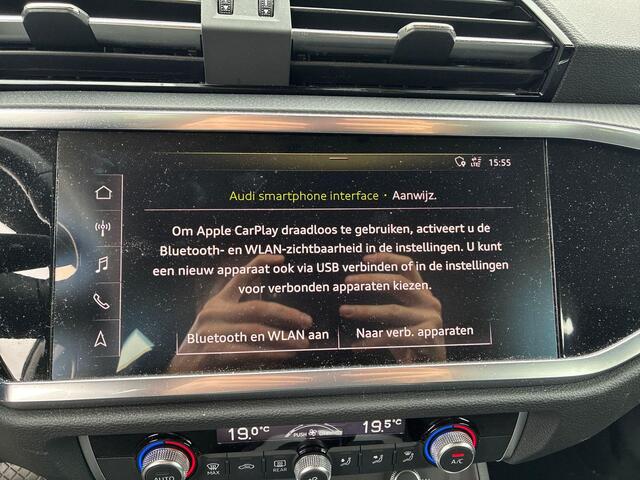 Audi Q3 35 TFSI 150pk S-Tronic Business Edition · Trekhaak inklapbaar · Apple/Android Car Play · Adaptive Cruise Control · Navigatie · Clima · Virtual Cockpit · Elektrische Achterklep ·