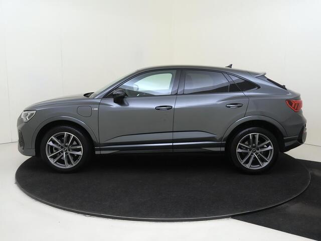 Audi Q3 Sportback 45 TFSI e S Edition | SoH 96% | SONOS audio | 360 camera | Keyless | Dodehoek detectie | Navigatie Plus | Optiek zwart Plus | Cruise control |