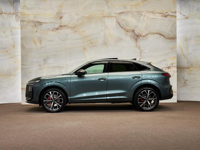 Audi Q3 Sportback E-Hybrid S Edition , pano, tr.haak, 20", Sonos, LED-kopl., memory, HUD, 360 camera, ACC, privacy
