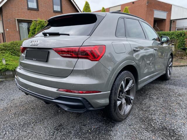 Audi Q3 35 TFSI S-Line edition LED Matrix Panoramadak Standkachel Audi Exlusive