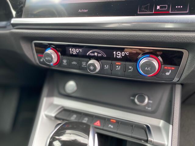Audi Q3 35 TFSI S-Line edition LED Matrix Panoramadak Standkachel Audi Exlusive
