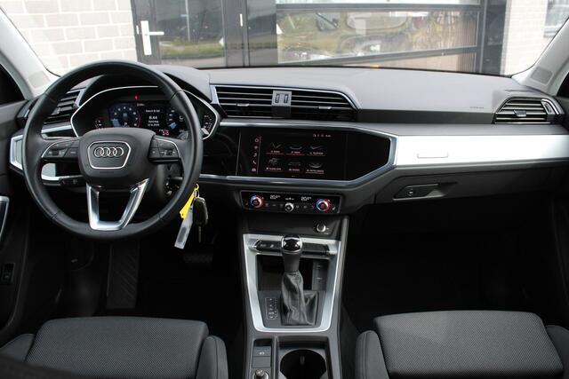 Audi Q3 35 TFSI S Edition / Carplay / LED / Stoelverwarming