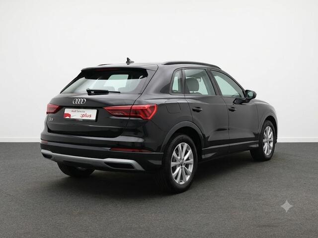 Audi Q3 35 TFSI Pro Line 150pk | Navigatie | Lederen bekleding | Elektrisch verstelbare voorstoelen | Parkeersensoren voor en achter |