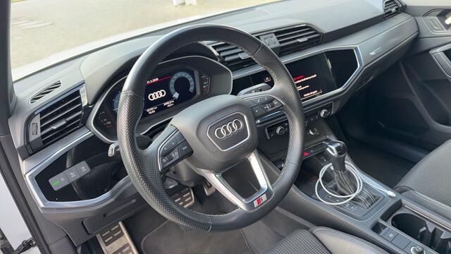Audi Q3 45 TFSI e 245Pk Advanced Edition / S-Line Interieur / Stoelverwarming
