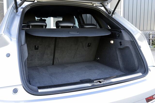 Audi Q3 1.4 TFSI CoD S-Line B+B Sport Advance Sport Rijklaarprijs-Garantie Navigatie Led Trekhaak Sport interieur 1e Eigenaar