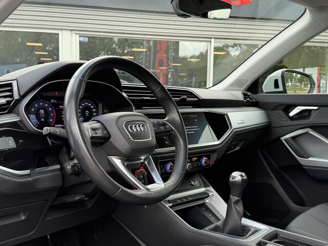Audi Q3 35 TFSI | CarPlay | ACC | Dodehoek | Trekhaak wegklapbaar