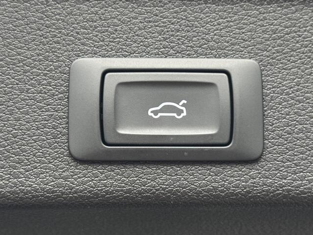 Audi Q3 Sportback 45 245pk TFSI e S Edition MMI navigatie plus | Adaptive cruise control | Sportstoelen voorin