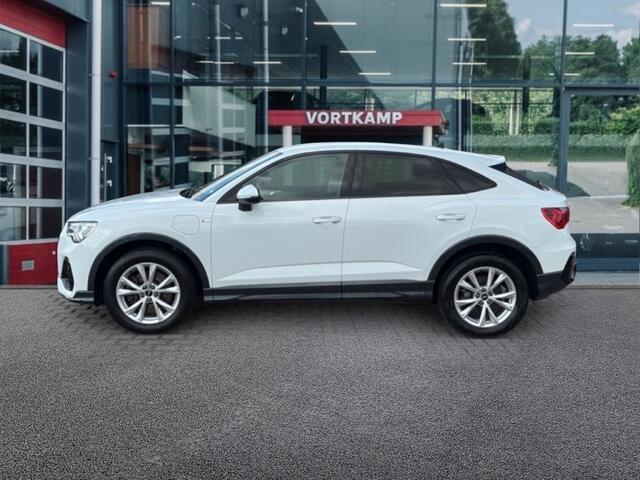 Audi Q3 45 TFSIe S-LINE PDC-ACHTER/ELEK-KLEP/CRUISE/DIG-DASH/STOELVERW/CARPLAY/NAVI