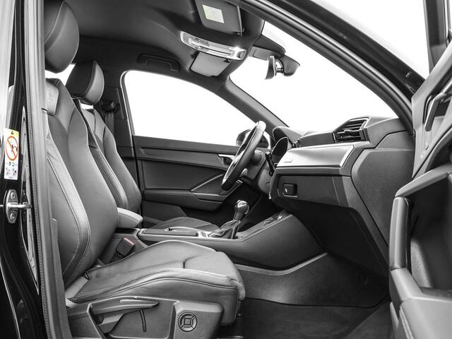 Audi Q3 45 TFSIe 245pk S-tronic Advanced Edition · Camera · Apple/Android Car Play · S line interieur · P-Sensoren · Elek. Achterklep · 18'' Inch · Stoelverwarming ·