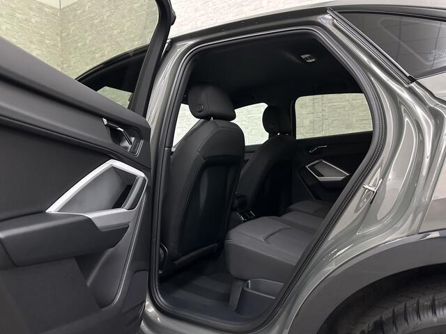 Audi Q3 Sportback 45 TFSI e 245pk S-Line | ACC | Trekhaak | Navi Plus | Lane Assist | Dodehoek | Carplay | LED | Stoelverwarming | Climate-Control | Interieur-Voorverwarming | Bovag Garantie |