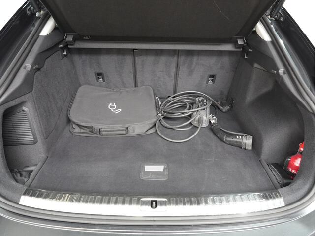 Audi Q3 Sportback 45 TFSI e 245pk PHEV Advanced S-Line ext. / Panoramadak / Leer / Matrix-LED / Keyless 2
