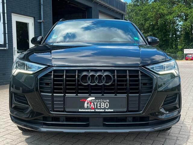Audi Q3 35TFSi S-Line Blackline Navi Matrix Camera Apple Car Cruise trekhaak
