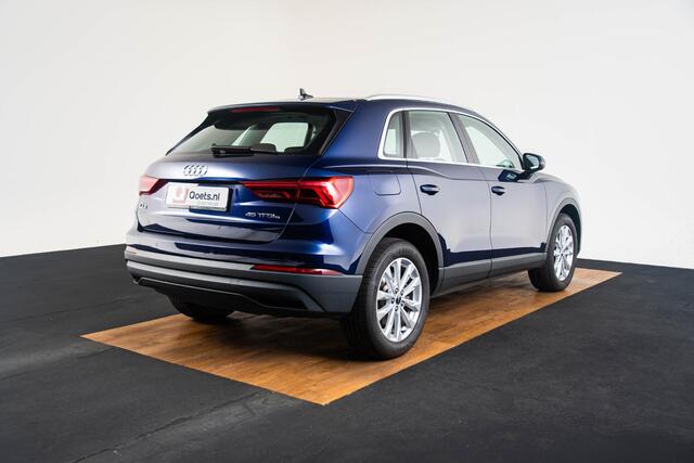 Audi Q3 45 TFSI e Advanced edition Sportstoelen - Stoelverwarming - Comfortsleutel - Adaptive Cruise Control - Audi smartphone interface - Parkeerhulp plus