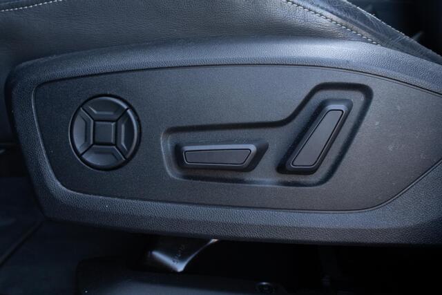 Audi Q3 35 TFSI S Line PANO CAMERA ELEKTRISCHE STOELEN SFEER PARKEERASSISTENT