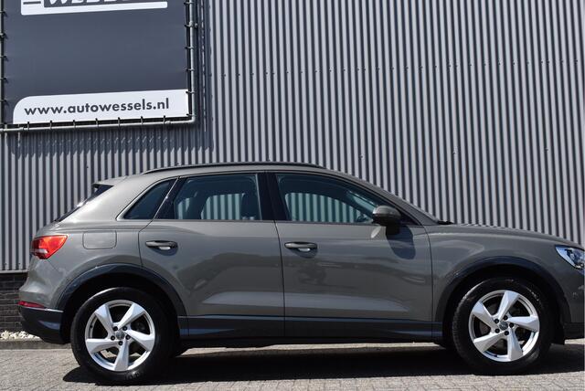 Audi Q3 35 TFSI Pro Line business Adaptive cruise, Stoelverwarming, Carplay, Chronosgrijs