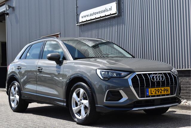 Audi Q3 35 TFSI Pro Line business Adaptive cruise, Stoelverwarming, Carplay, Chronosgrijs