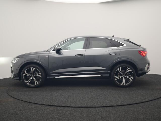 Audi Q3 Sportback 45 TFSI e 2x S Line PHEV 245pk Dealer O.H. | Trekhaak Af Fabriek | Adaptive Cruise | Matrix LED | Camera | Sonos Audio | Alcantara Sportstoelen Verwarmd | Blis | Navigatie | DAB | 20"L.M | Plug In Hybrid |