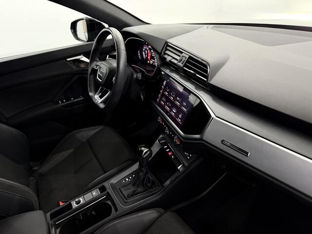 Audi Q3 35 TFSI edition one 3x S-Line Camera, Navi, Virtual desk, Stoelverwarming, Cruise control adaptief, Half leder, A start stop, Elektrische achterklep