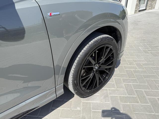 Audi Q3 45 TFSI e S edition | Pano | 20 Inch 'Black' | Elekt. voorstoelen geheugen | 360 Camera | Verlengde garantie | Apple Carplay / Android Auto