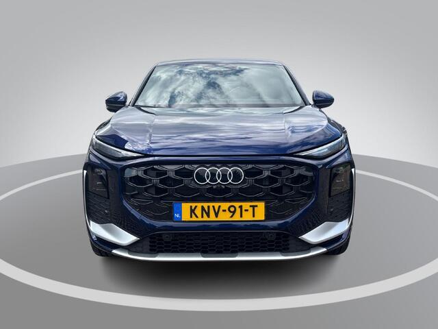Audi Q3 Sportback 1.5 e-hybrid S edition · Tech Plus · Audi Phone box · 20" Velgen · Privacy glas