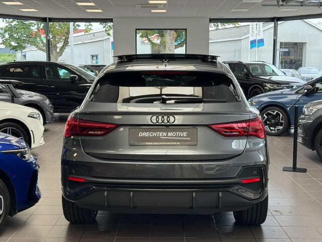 Audi Q3 Sportback 35 TFSI s-line / pano / camera / sfeerverlichting