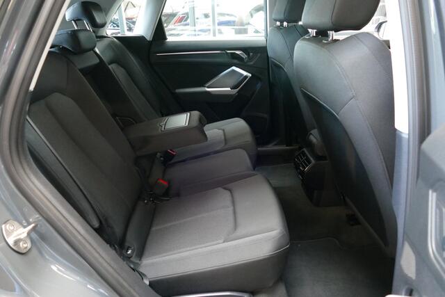 Audi Q3 35 TFSI Pro Line. Adap Cruise, Carplay/Android Navi, StoelVerw, Full Led, Haak 1800kg