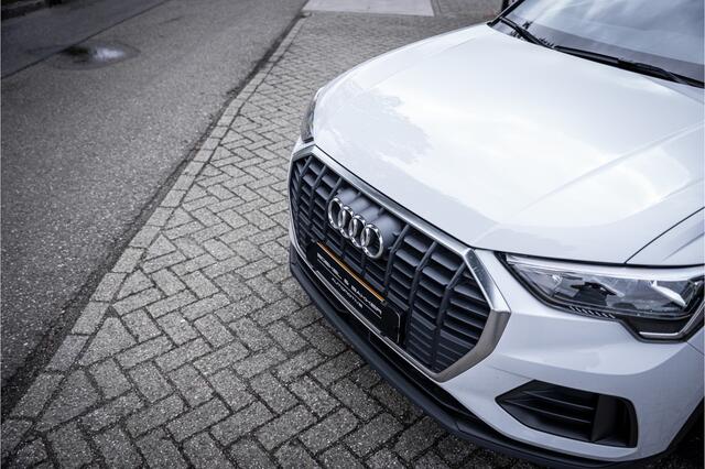 Audi Q3 35 TFSI Pro Line ** Trekhaak ** Navigatie ** Stoelverwarming