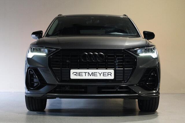 Audi Q3 45 TFSI e S edition |Gevlakt stuur |Sfeerverlichting |Camera |Keyless |ACC