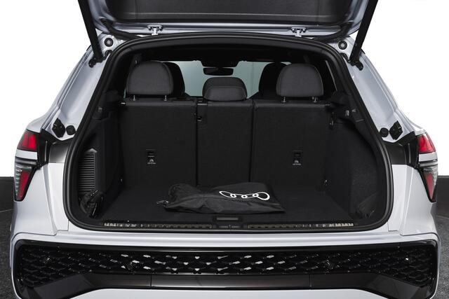 Audi Q3 1.5 e-hybrid 272 PK S edition | S/K-Panodak | Elek. Trekhaak | Tech Pack Plus | Adapt. Cruise | Stoel-+Stuurverw. | Camera | NAV+App. Connect | Elek. Klep | LM 20" | 7257