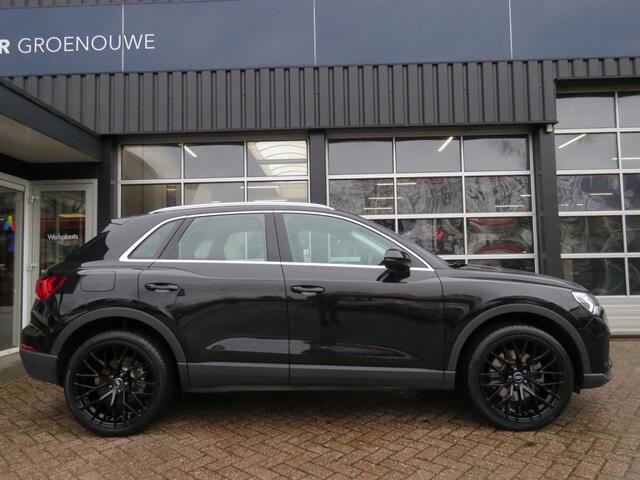 Audi Q3 45 TFSIe 245pk EDITION / 20 Inch / Camera / Matrix Led / Elec.achterklep BOVAG garantie