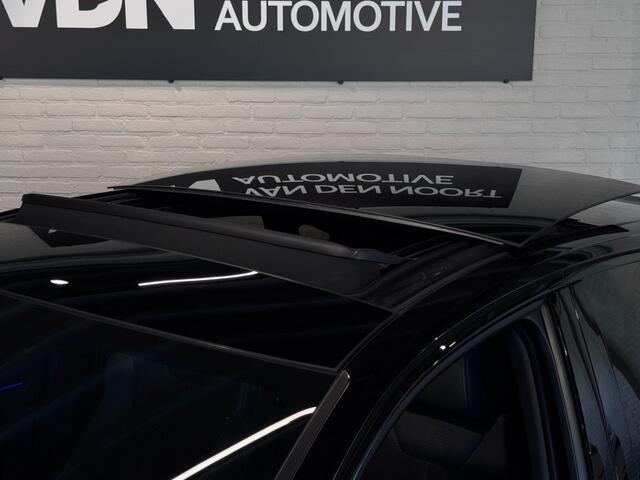Audi Q3 35 TFSI 3x S-Line Black Edition Pano Sfeerv Matrix Keyless ACC 20''