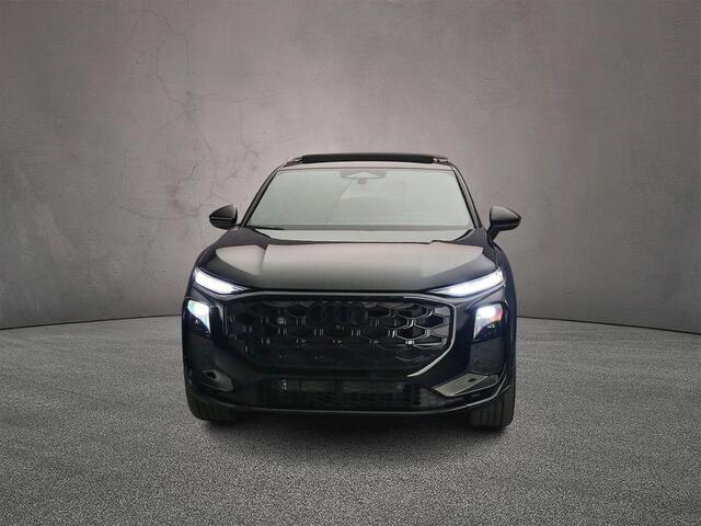 Audi Q3 Sportback 1.5 e-hybrid S edition | Panorama Dak | Adaptieve Cruise | Camera | Apple/Android Play | Optiepakket | LED verlichting pakket |